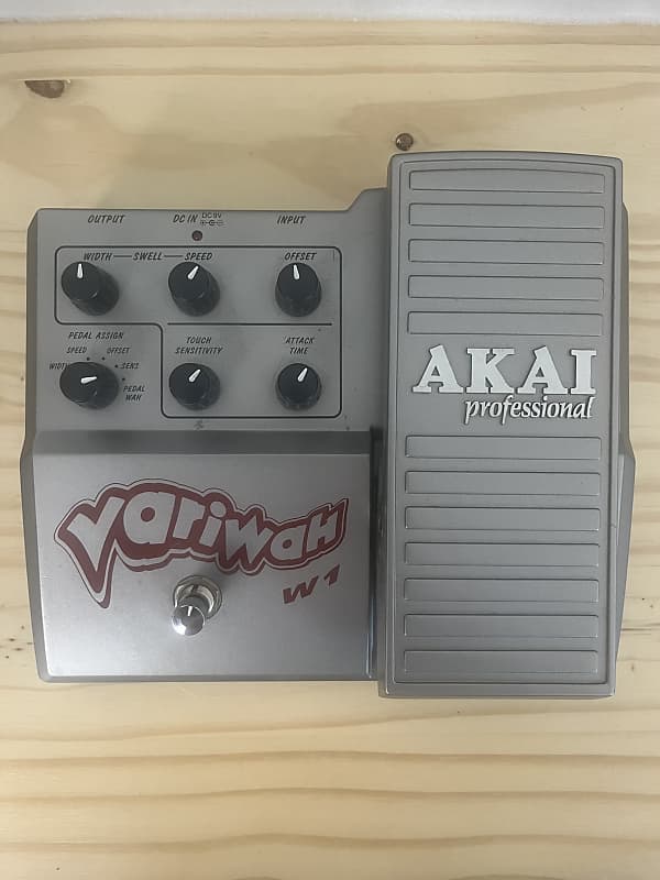 Akai Variwah W1