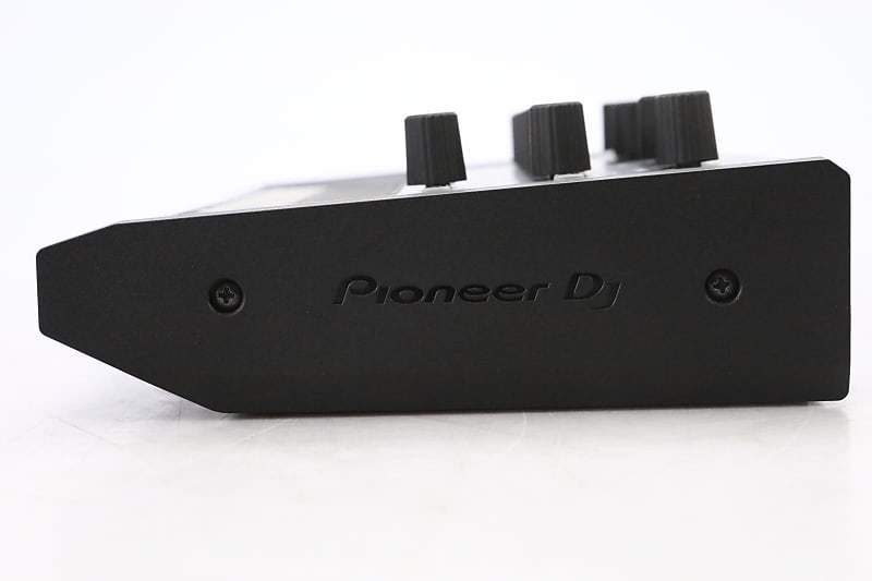 Pioneer DJ Toraiz AS-1 Monophonic Analog Synthesizer w/ Box Pioneer DJ Toraiz AS-1 Monophonic Analog Synthesizer w/ Box