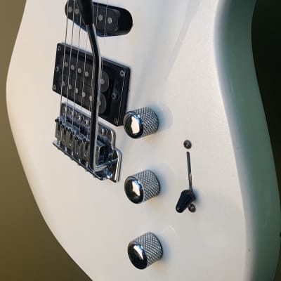Squier II by Fender Stratocaster Pearl Metallic 1989 image 11