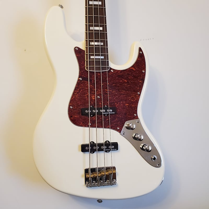 Schecter diamond series jazz bass top