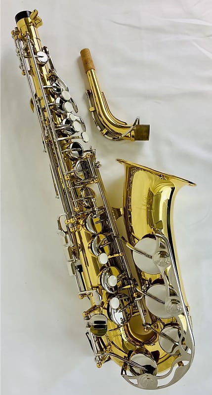 YAMAHA YAS-26 - SERVICED-  SUPER CLEAN ALTO SAXOPHONE PACKAGE W/ Xtras INCLUDED YAMAHA YAS-26 ALTO SAXOPHONE 2015 - 2020 - Brass Clear Lacquer image 1