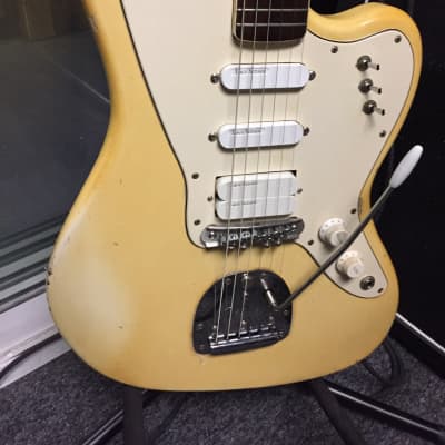 Fender Vintage jaguar  with matching headstock 1966 olympic white image 2