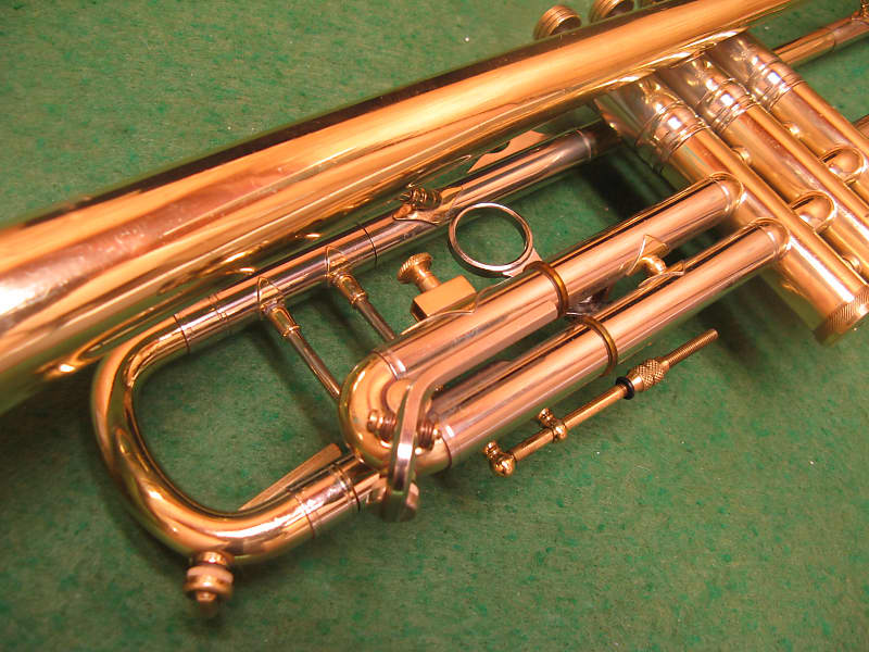 Huttl Super Deluxe Trumpet - Stencil: Sterling Foreign - Protec Case &  Original Mouthpiece