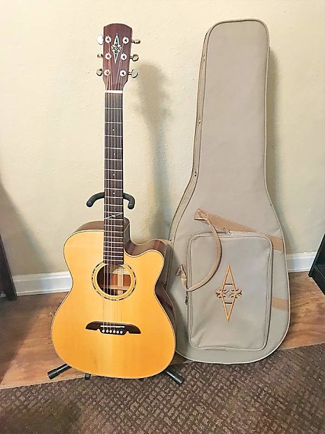 Alvarez MF80c Fishman Aura Masterworks Solid Wood Englemann Spruce Mahogany Cutaway Grand Concert