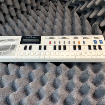 Casio VL-1 VL-Tone 29-Key Synthesizer Keyboard 1979 - 1984 - White