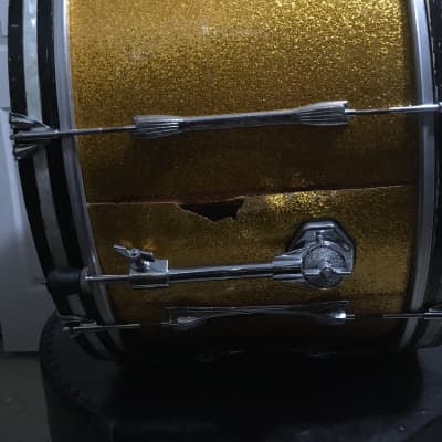 Ludwig Bass drum 70s Gold sparkle image 3