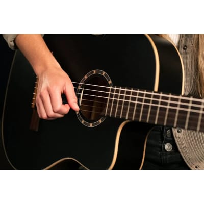 Ortega Family Series Thinline Acoustic-Electric Nylon Classical 6-String Guitar w/ Bag image 22