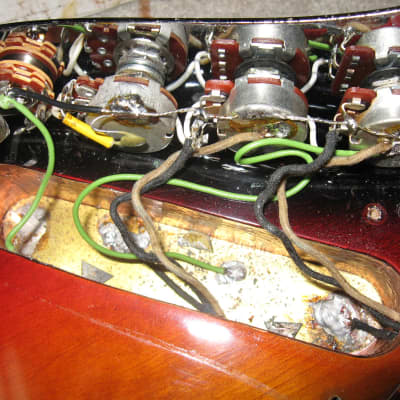 Fender Jazz Bass Left hand 1965, 3 color sunburst image 5