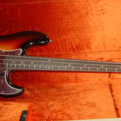 New Old Stock 2017 Fender American Vintage '64 Jazz Bass 3 Tone Sunburst Authorized Dealer OHSC image 7
