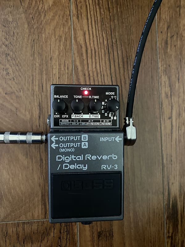 Boss RV-3 Digital Reverb/Delay | Reverb