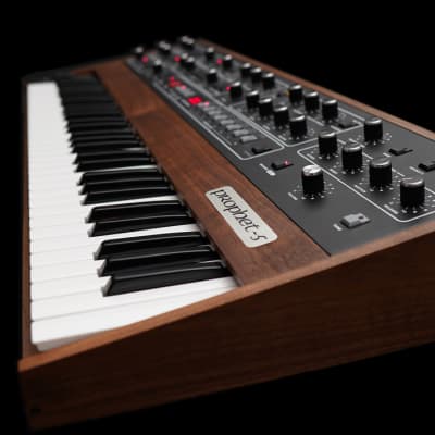 Sequential New Prophet-5 Rev 4 - 5-Voice Analog Synthesizer [Three Wave Music] image 4