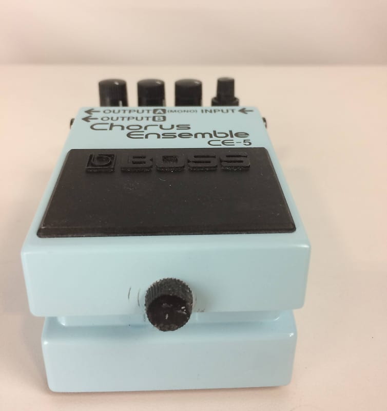 BOSS CE-5 Stereo Chorus Ensemble Guitar Effect Pedal | Reverb