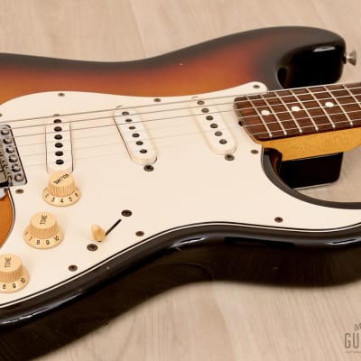 1997 Fender Stratocaster ‘62 Vintage Reissue ST62-53 Sunburst, Japan CIJ image 6