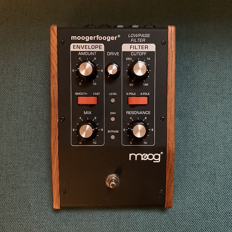 Moog MF-101 Moogerfooger Low Pass Filter White