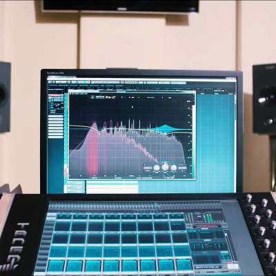 FabFilter Pro-Q 3 Equalizer image 3