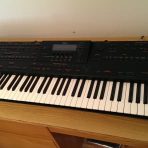 Roland  G-800  64-Voice Arranger Workstation Synthesizer Keyboard / LOOK image 1