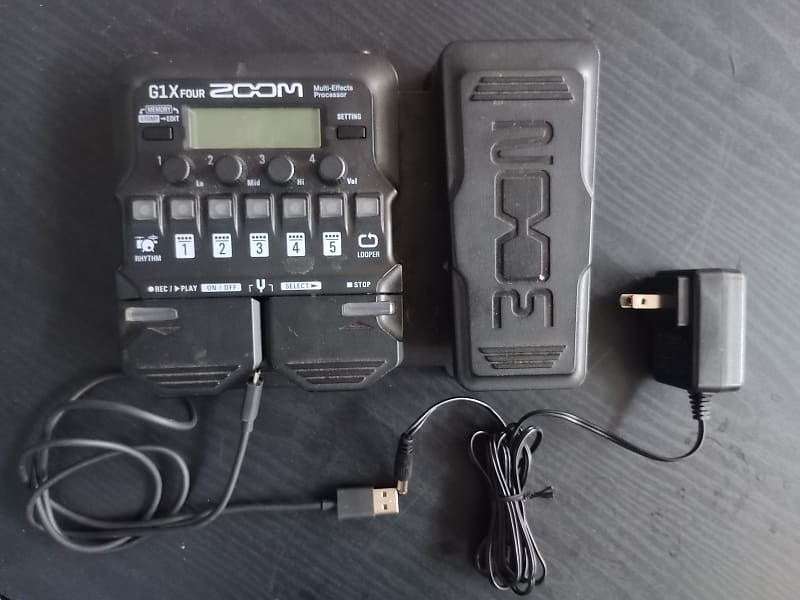 Zoom G1X Four