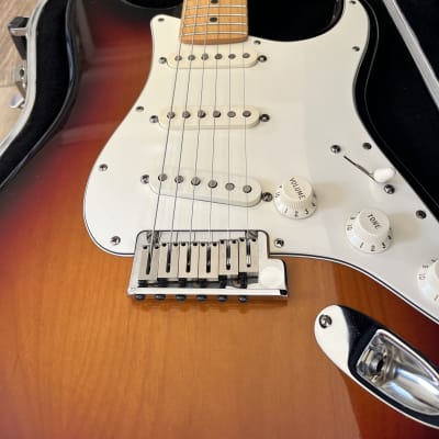 Fender American Series Stratocaster 2000 - 2007
