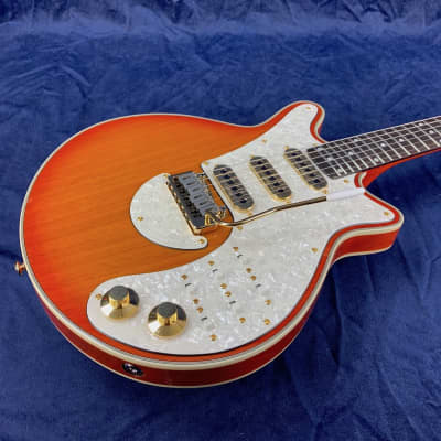 Brian May Red Special Signature Guitar in Honey Sunburst + Gig Bag image 14