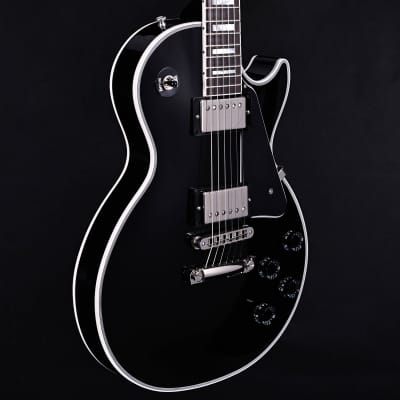 Gibson Les Paul Custom, Ebony Gloss Finish, Nickel Hardware 10lbs 1.3oz image 3