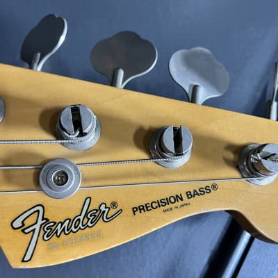 Fender Pbass Red MIJ image 3