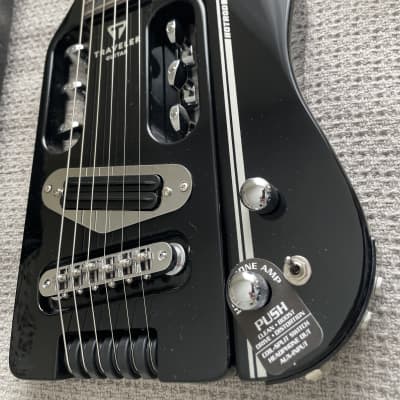Traveler Speedster Standard Hot-Rod Electric Guitar SHR2914 - Black image 2
