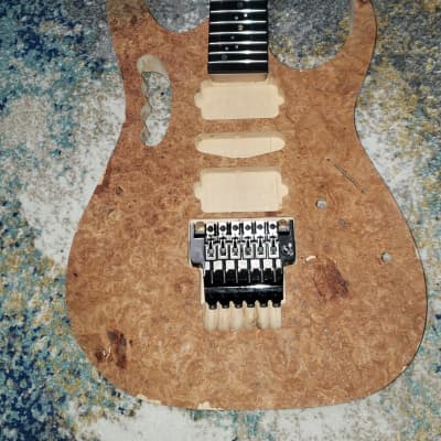Ibanez Original Edge, Flame Jem DNA Tribute Neck with Stainless Frets, Burl Top Basswood Body image 2