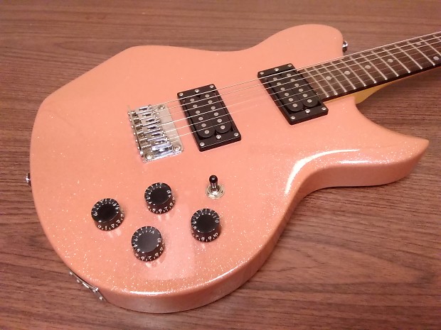 Washburn lyon outlet li15 pink