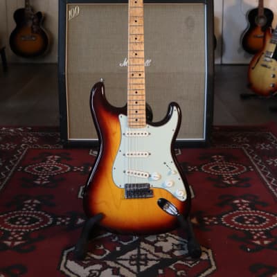 Fender Stratocaster Deluxe Custom shop Second hand - Vintage Sunburst for sale