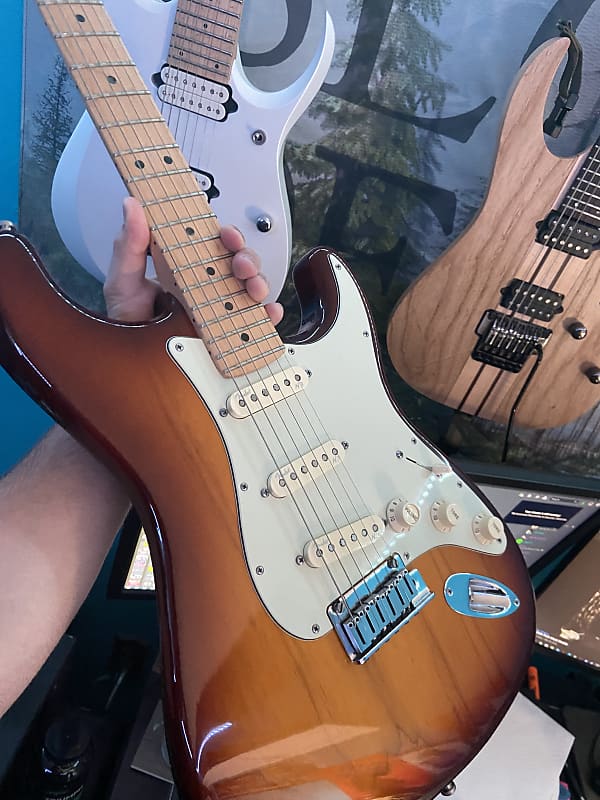 Fender American Deluxe Stratocaster Ash 2011 - 2016 | Reverb