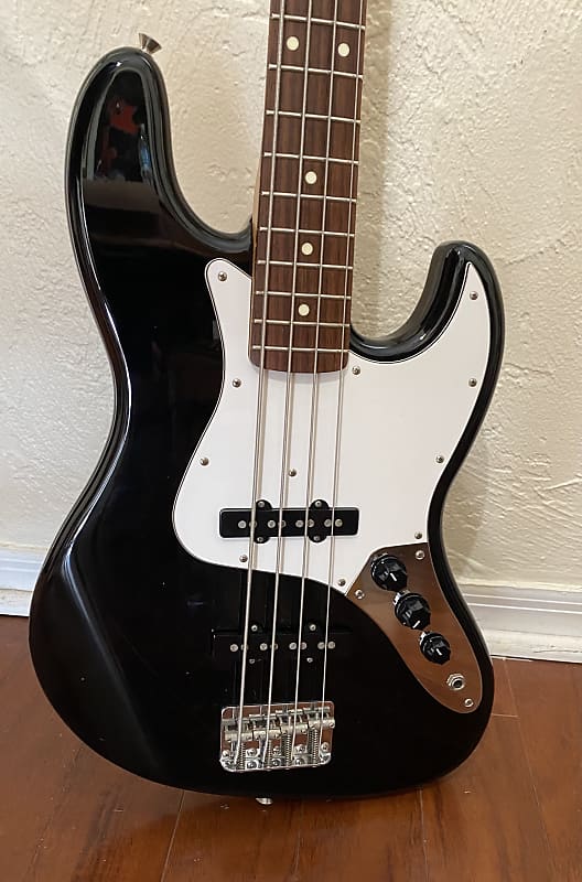 Fender JB45M JB62M Black Jazz Bass medium scale | Reverb