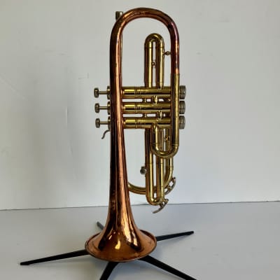 Conn Director 17A cornet 1961 lacquered brass, Coprion (copper) bell image 2