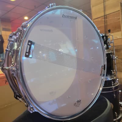 Ludwig Universal Snare Drum - 6.5x14 2023 - Beech image 8