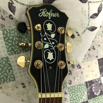 Hofner HI-J5F-CN Archtop Hollow Body Guitar & Hard Case image 7