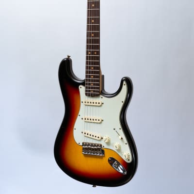 Fender Custom Shop '64 Stratocaster Journeyman Relic 2023 - Target 3-Tone Sunburst image 2