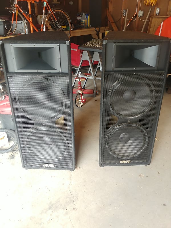Yamaha S215IV Stereo Pair PA Speakers | Reverb Yamaha S215IV Stereo Pair PA Speakers | Reverb