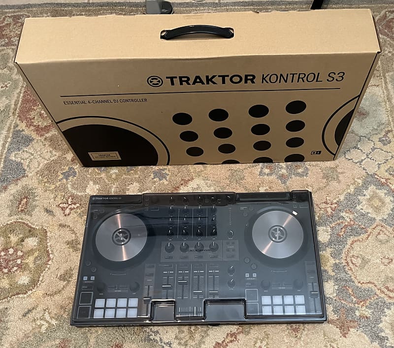 Native Instruments, Traktor Kontrol S3 (with Deck Cover)