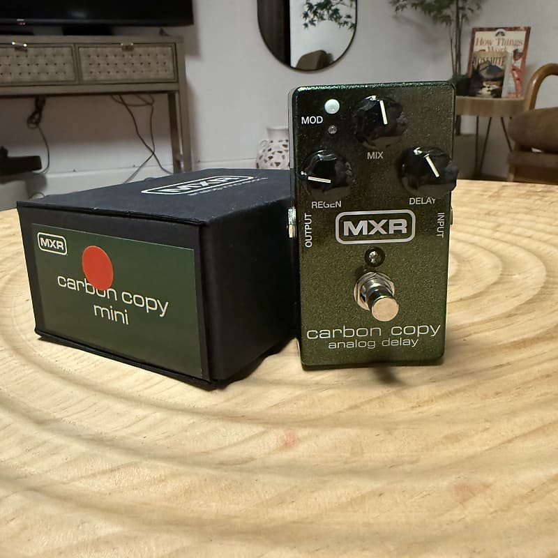 MXR M169 Carbon Copy Analog Delay