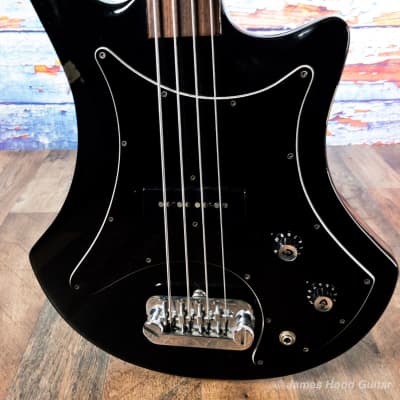 Guild B-301-F Fretless Bass 1979 Black image 1