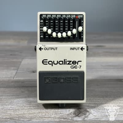 BOSS GE-7 Graphic Equalizer 1982年 Amazon.com: BOSS GE-7 Equalizer