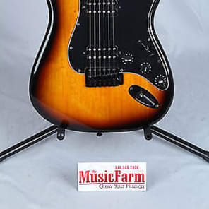 Fender Squier ストラトキャスターカラー サンバースト