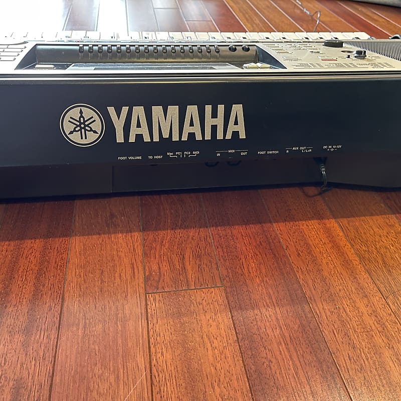 Yamaha PSR-740 Professional Workstation Arranger Keyboard | Reverb