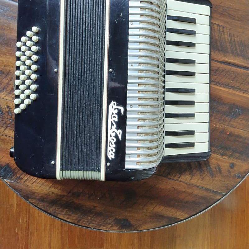 6395 - Black Chestron Pro Muzer TG-77 (Toyo Gakki & Co) Digital Analog  Synth Piano Accordion Keytar with Speakers 41 120 - For Parts or Repair |  Reverb