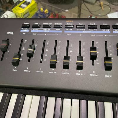Kurzweil PC3K7 Digital Synthesizer Keyboard Workstation - Local Pickup Only image 3