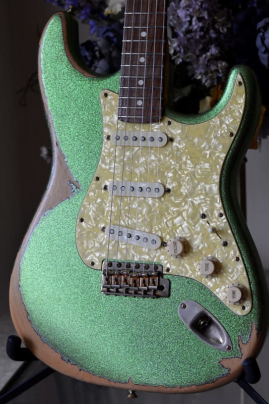American Fender Stratocaster Relic Nitro Lime Squeezer Green Sparkle SSS-CS 54'S image 1