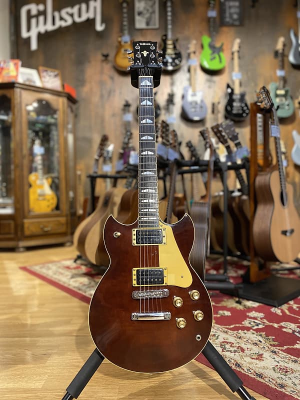 Yamaha SG-800 | Reverb Finland