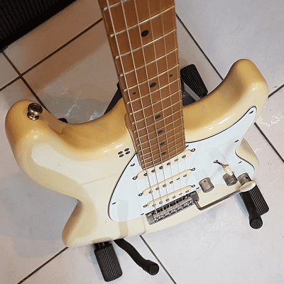 Sandberg California ST-S 2019 Creme Soft Aged Electric guitar image 5