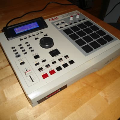 Akai MPC 2000XL w/Custom Black Pads/Buttons & Red LEDs 1GB CF Drive 32MB RAM image 3