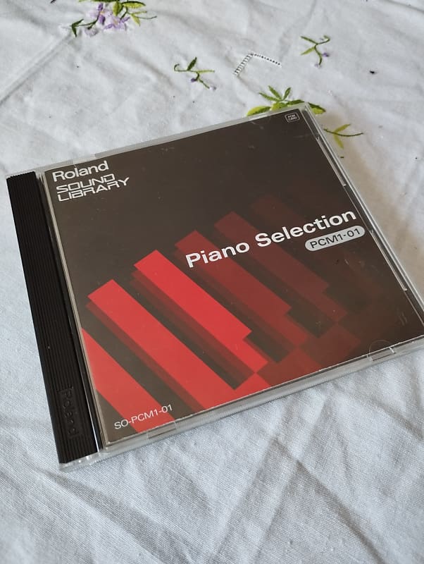 Roland SO-PCM1-01 Piano selection card for Roland JV and JD synths - black image 1