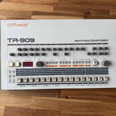 Roland TR-909 Rhythm Composer 1983 - 1985 - White